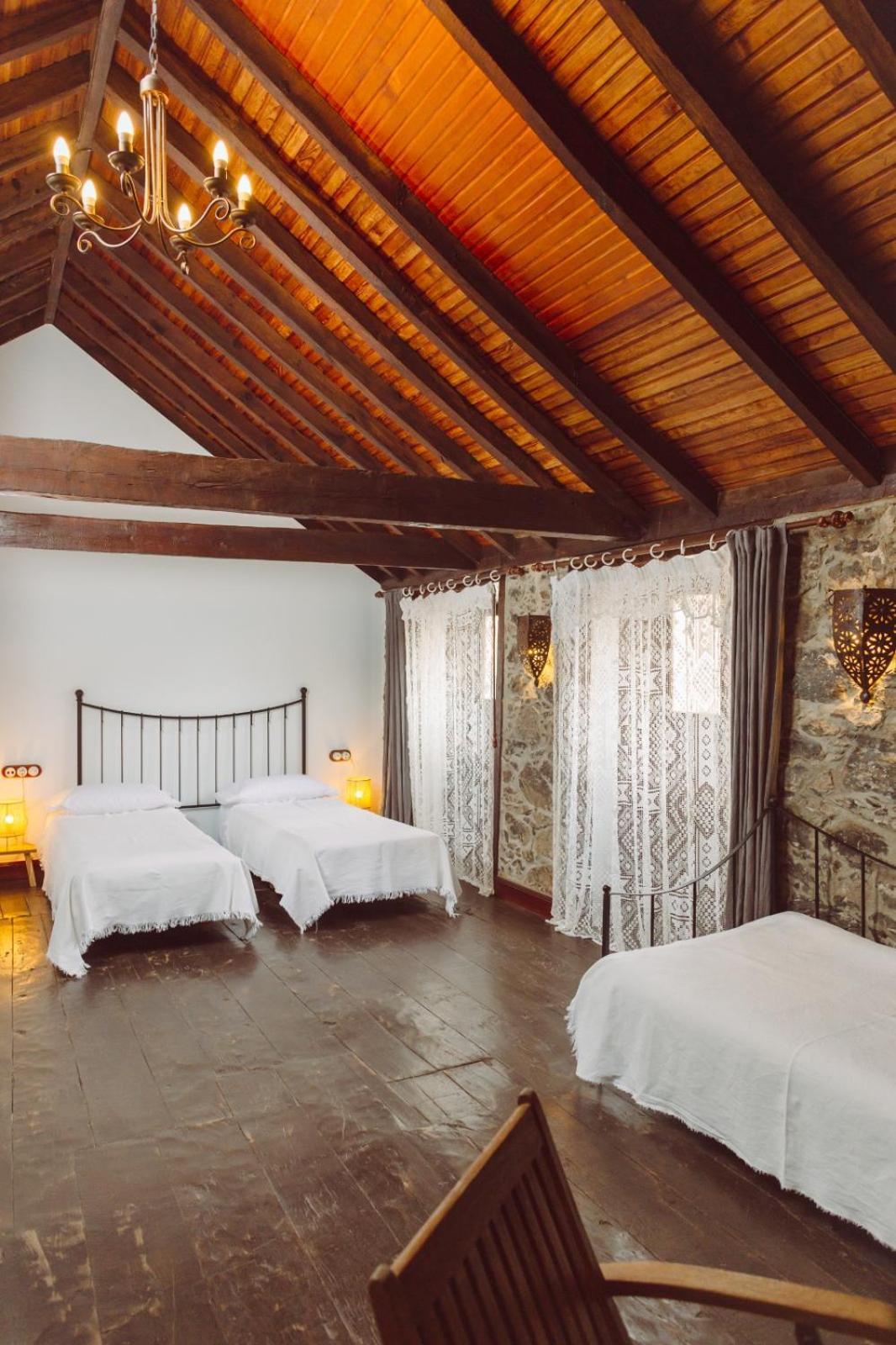 Ecoverode Hotel Emblematico Vegetariano Vegano Arona  Bagian luar foto