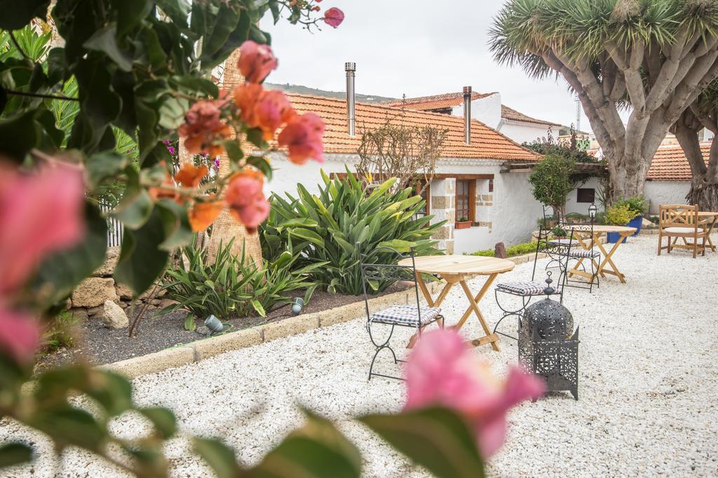 Ecoverode Hotel Emblematico Vegetariano Vegano Arona  Bagian luar foto